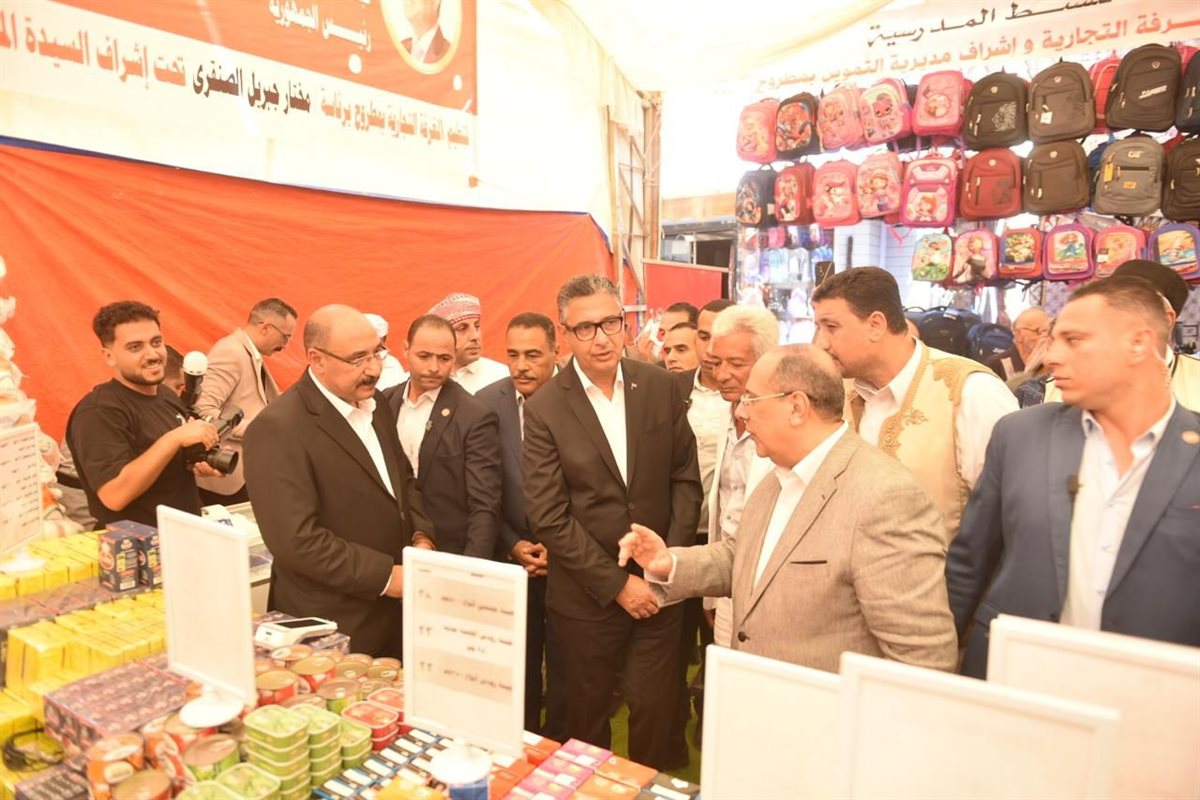 وزير التموين ومحافظ مطروح&nbsp;
