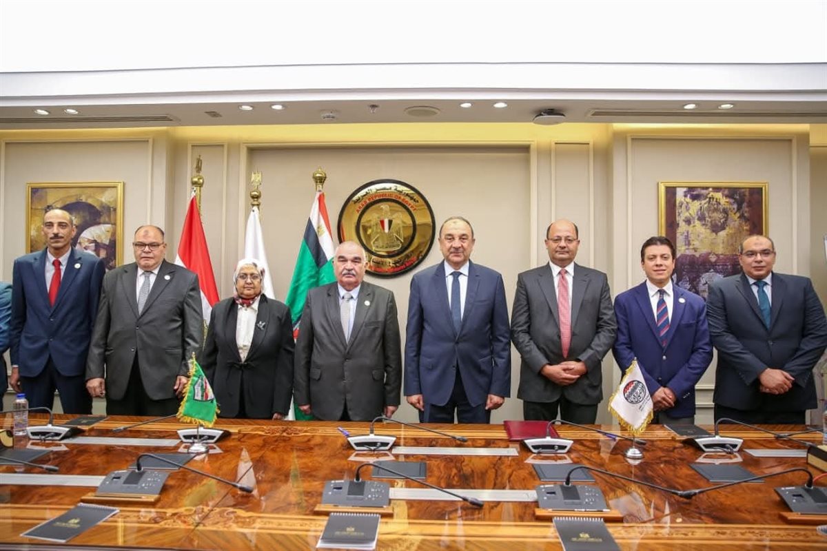 &nbsp;قطاع الأعمال
