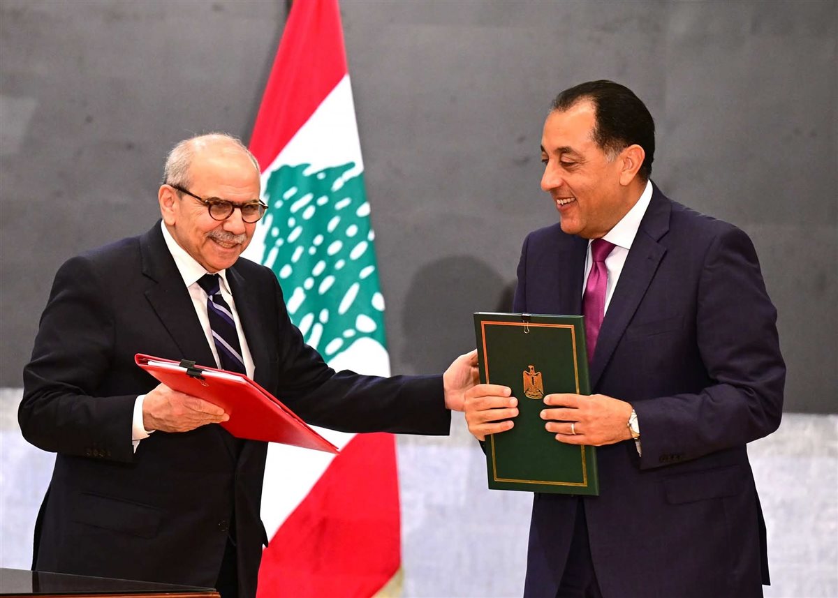رئيس الوزراء ونظيره اللبناني