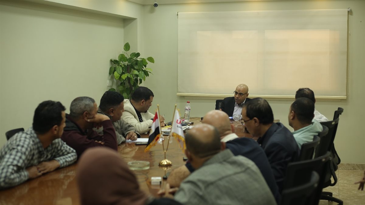ضحايا عصابة الشيكات المزورة ورئيس تحرير المواطن الإخبارية الاستاذ مسعد شاهين&nbsp;