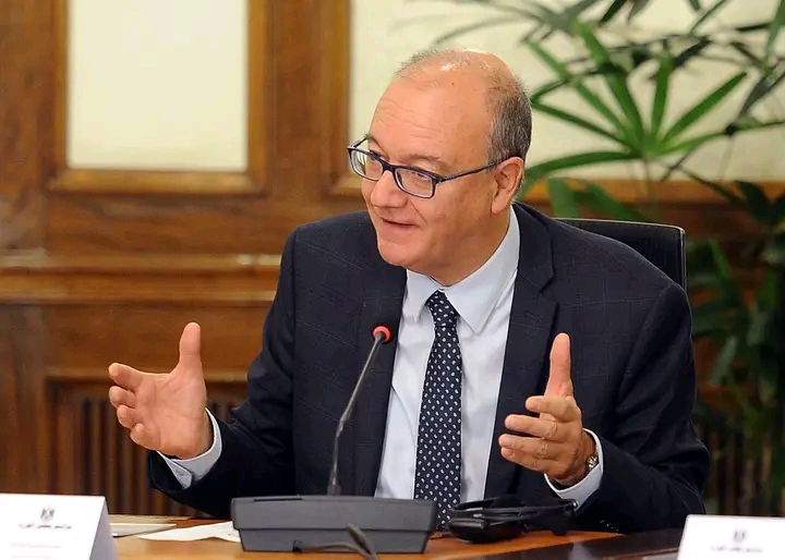 وزير التعليم الإيطالي
