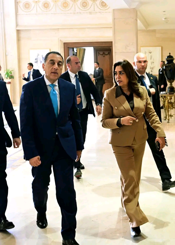 رئيس الوزراء ووزيرة التنمية المحلية&nbsp;