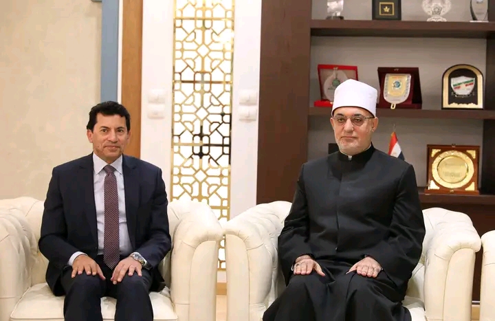 مفتي الجمهورية ووزير الشباب والرياضة&nbsp;