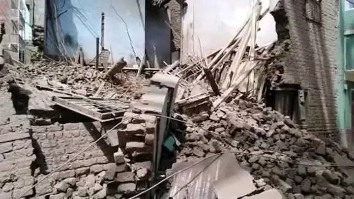 3 وفـيات وإصابتان.. &nbsp;بانهيار منزل بالطوب اللبن في الأقصر