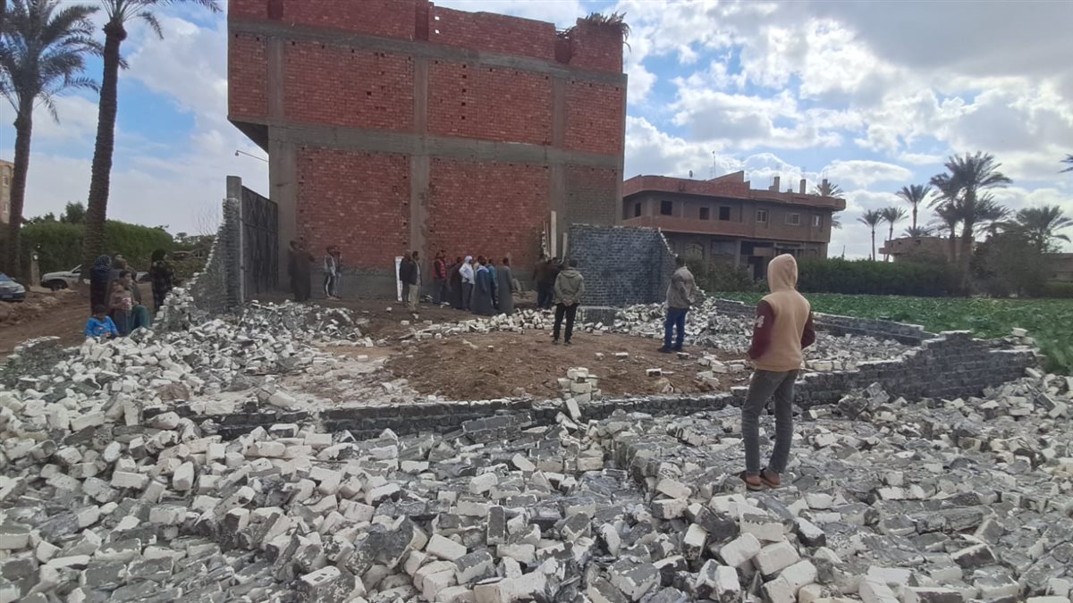 إدريس: يقف على تنفيذ إزالات البناء المخالف بالأراضي الزراعية بقرى مركز أبو النمرس