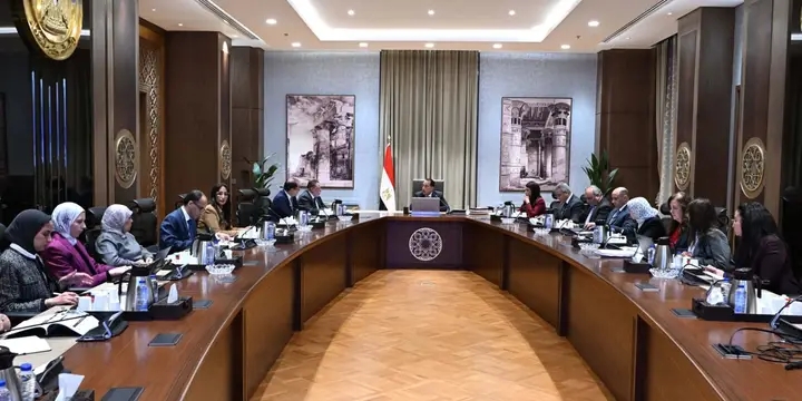 رئيس الوزراء: الحكومة تضع خفض الدين العام والخارجي وتقليل أعباء خدمته هدفًا أساسيًا خلال هذه المرحلة