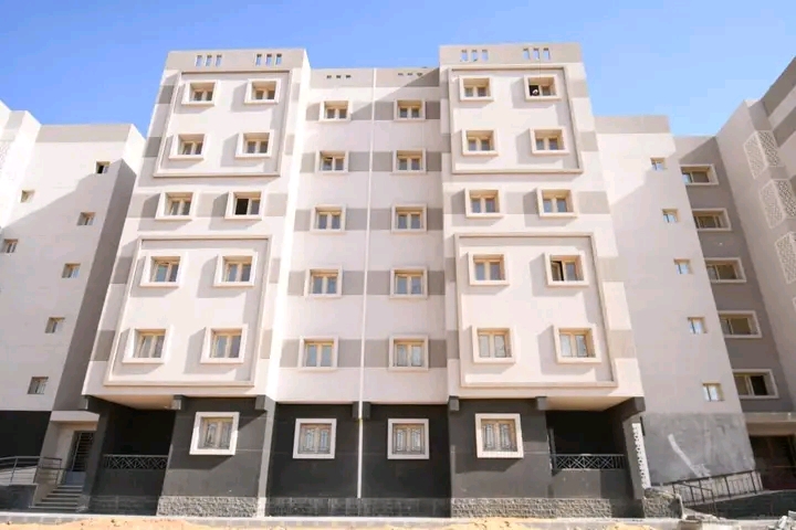 وزير الإسكان يتفقد مشروعي الموقف الإقليمي ومبنى المجمع الشرطي بمدينة حدائق العاصمة
