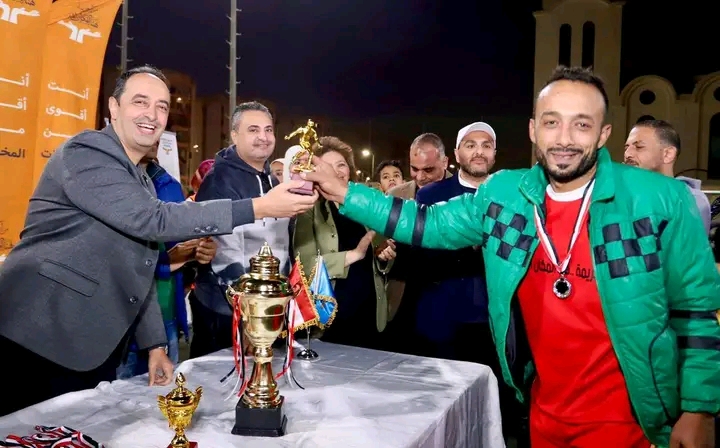مدير صندوق مكافحة الإدمان يشارك المتعافين وأسرهم من أبناء المناطق المطورة 