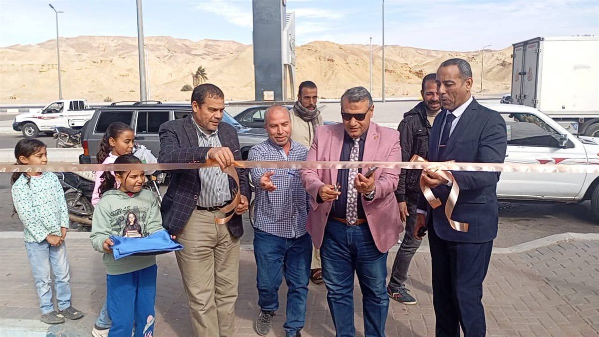 افتتاح سوق اليوم الواحد بأبوزنيمة سلع أساسية بأسعار مخفضة