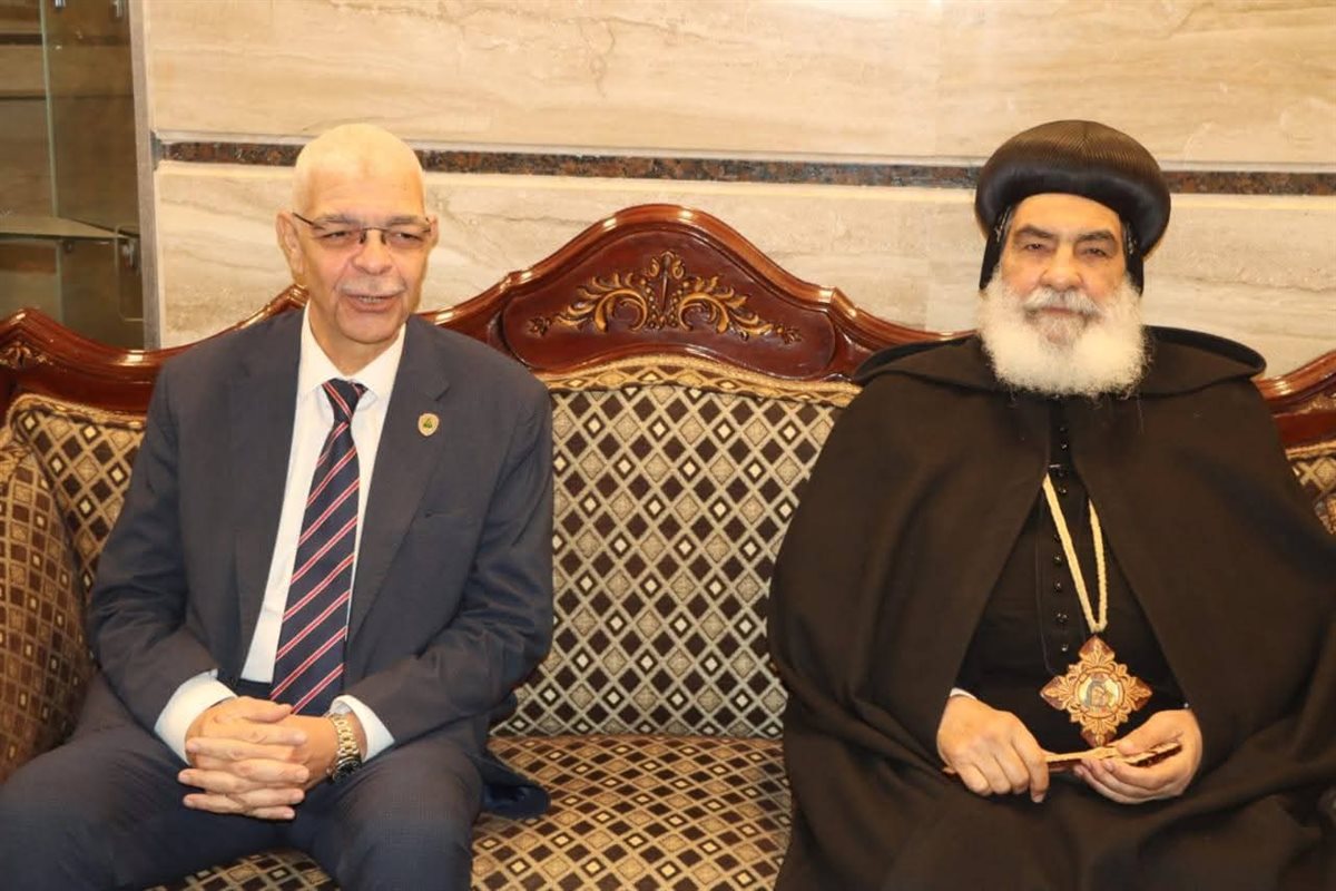 رئيس جامعة المنوفية يهنئ أقباط &nbsp;مصر والمحافظة بعيد الميلاد المجيد