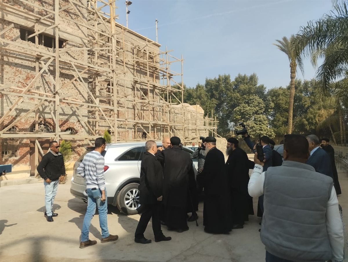 الشهابي يزور مطرانية الأرثوذكس بطموه للتهنئة بعيد الميلاد المجيد بالإنابة عن محافظ الجيزة