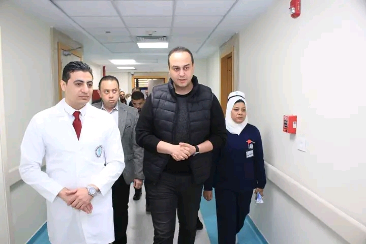 رئيس هيئة الرعاية الصحية يجري جولة تفقدية مفاجئة على المنشآت الصحية التابعة للهيئة بمحافظة جنوب سيناء