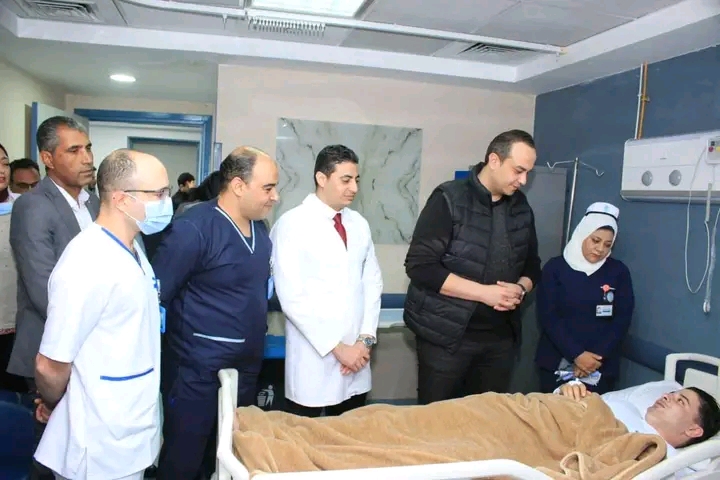 رئيس هيئة الرعاية الصحية يجري جولة تفقدية مفاجئة على المنشآت الصحية التابعة للهيئة بمحافظة جنوب سيناء