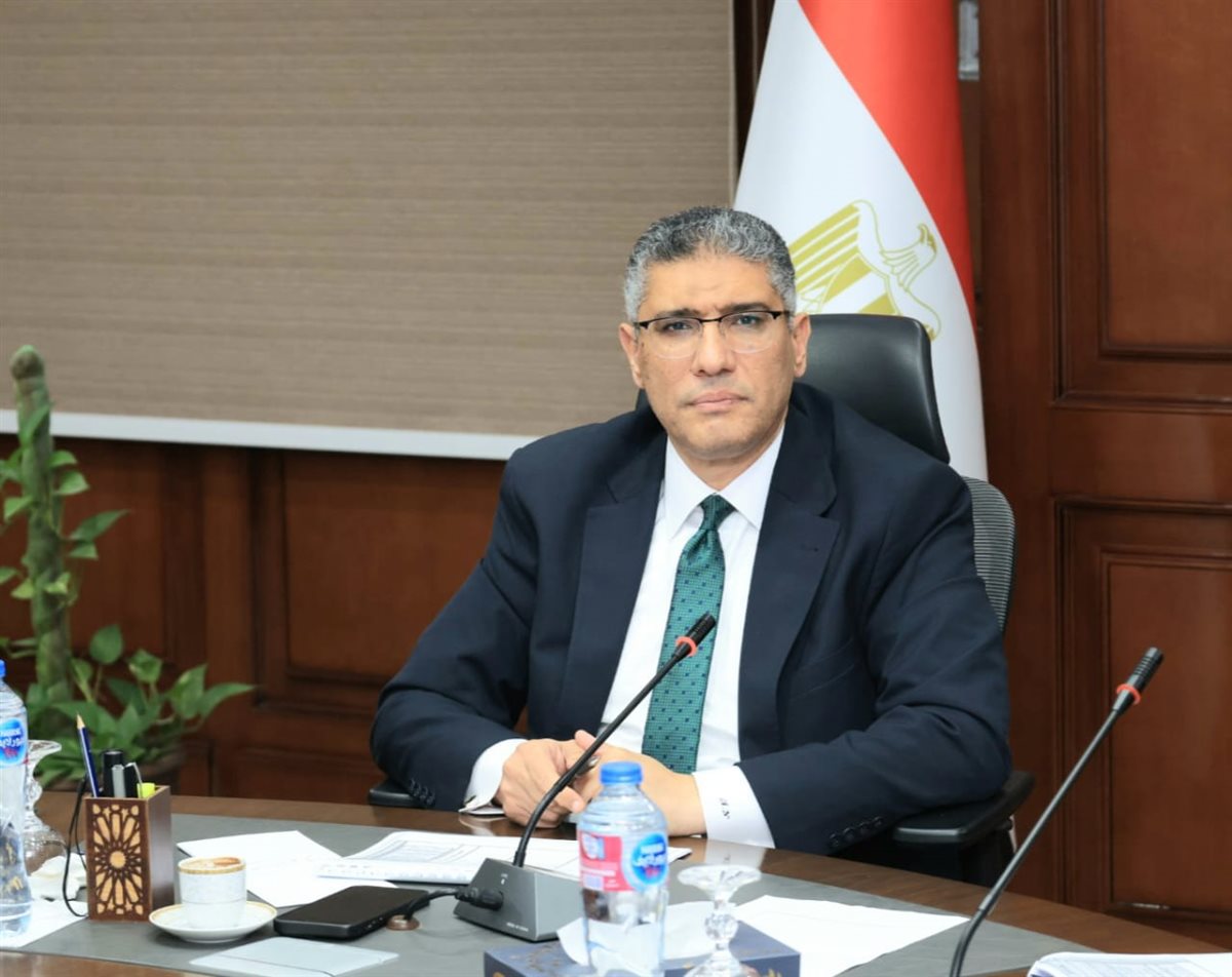 محافظ الجيزة يصدر حركة تكليفات لرؤساء أحياء الهرم والعجوزة ومركز كرداسة