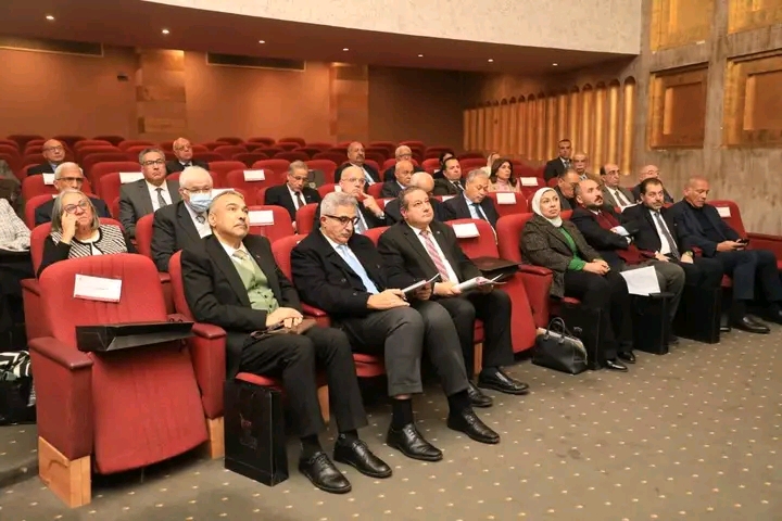 وزير التعليم العالي يترأس اجتماع مجلس الجامعات الخاصة بجامعة المستقبل
