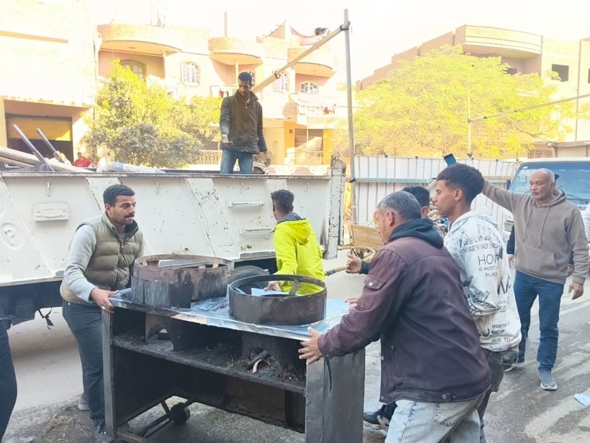 إشغالات أبو النمرس بجنوب الجيزة تشن حملة مكثفة بمنطقة ترسا