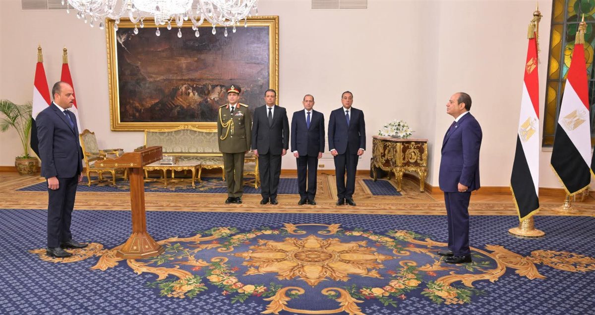 &nbsp;الرئيس السيسي يشهد أداء المحافظين ونواب المحافظين الجدد اليمين الدستورية