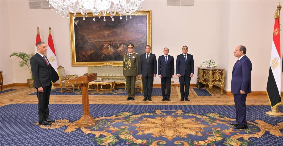 &nbsp;الرئيس السيسي يشهد أداء المحافظين ونواب المحافظين الجدد اليمين الدستورية