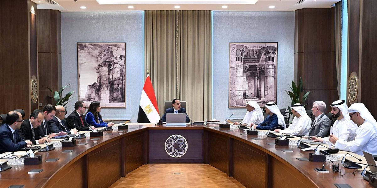 رئيس الوزراء يتابع مُستجدات تنفيذ مشروع 