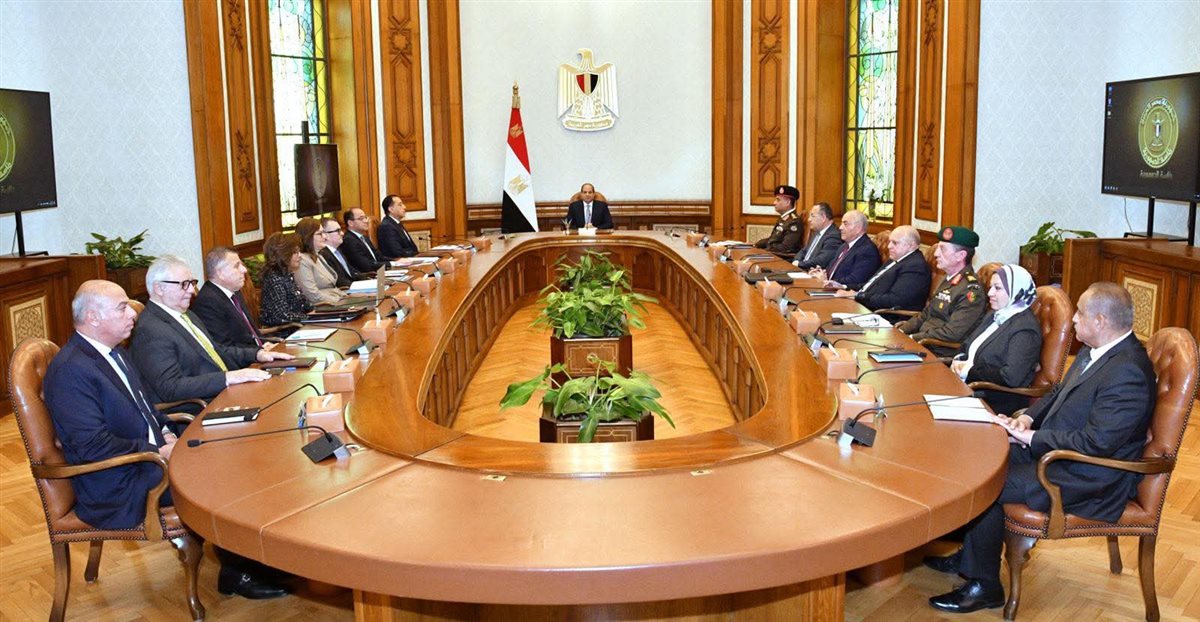 اجتمع السيد الرئيس السيسي، اليوم، مع مجلس أمناء الأكاديمية الوطنية لتدريب وتأهيل الشباب