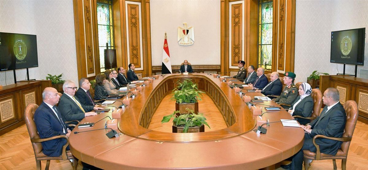 اجتمع السيد الرئيس السيسي، اليوم، مع مجلس أمناء الأكاديمية الوطنية لتدريب وتأهيل الشباب