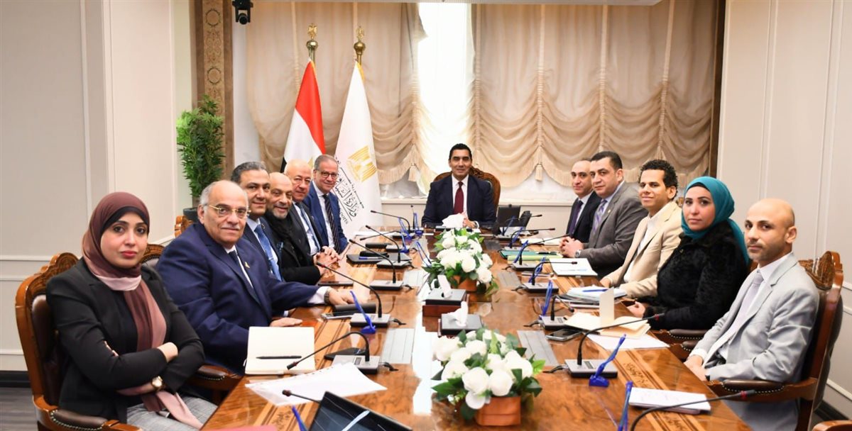 وزارة الشباب والرياضة تعزز منظومة الرياضة النظيفة وتدعم الاتحادات الوطنية