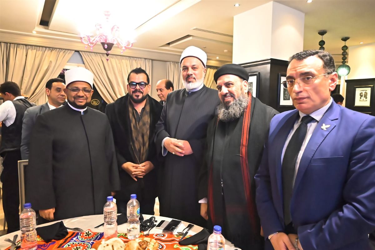 نادي قضاة السويس وجنوب سيناء يكرّم منذر رياحنة عن دوره في مسلسل 