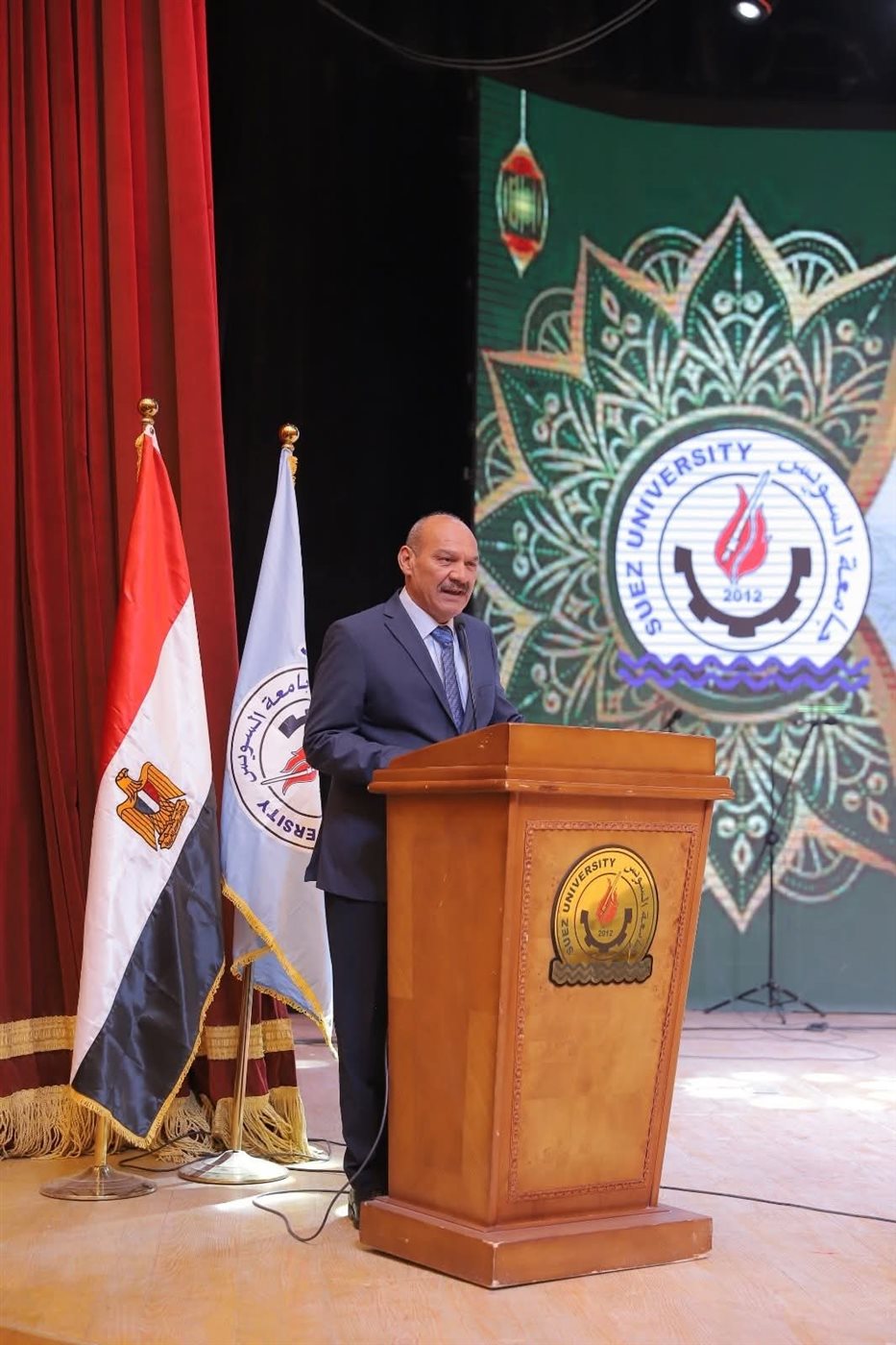 جامعة السويس تحيي الذكرى الأولى للشهيد عبدالرحمن عزالدين .. وتكرم الفائزين في مسابقة حفظة كتاب الله