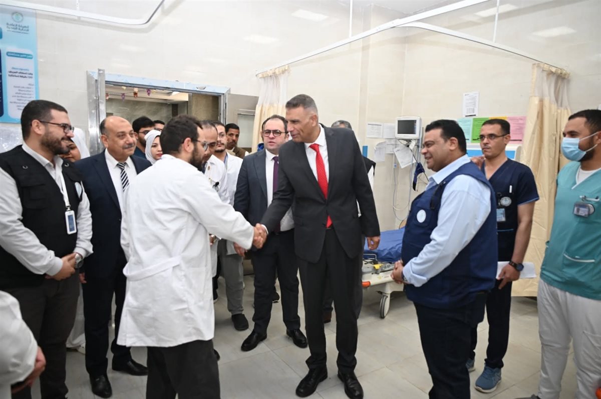 محافظ جنوب سيناء يزرع البهجة في قلوب مرضي طور سيناء بعيد الفطر