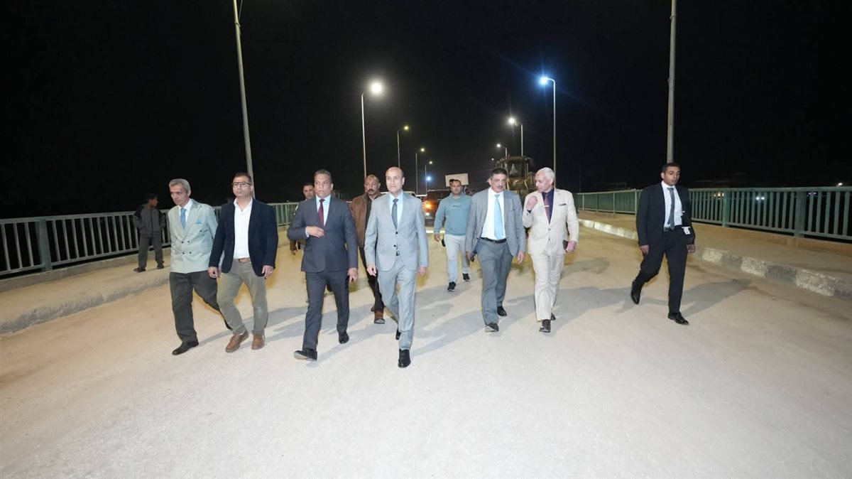 محافظ أسيوط في جولة مسائية لمتابعة تطوير كوبري نجع سبع.. وتوجيهات بتسريع التنفيذ وضمان الجودة