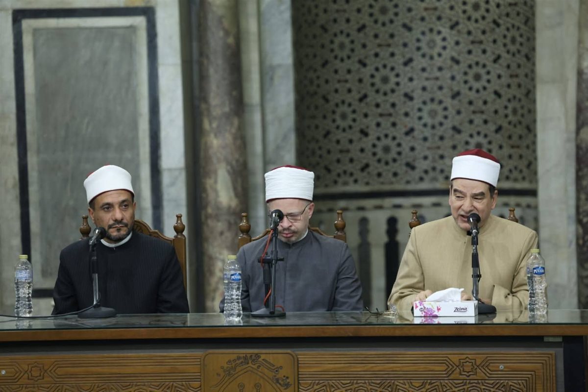 ملتقى الأزهر بعد صلاة التراويح يناقش آداب العيد في الإسلام