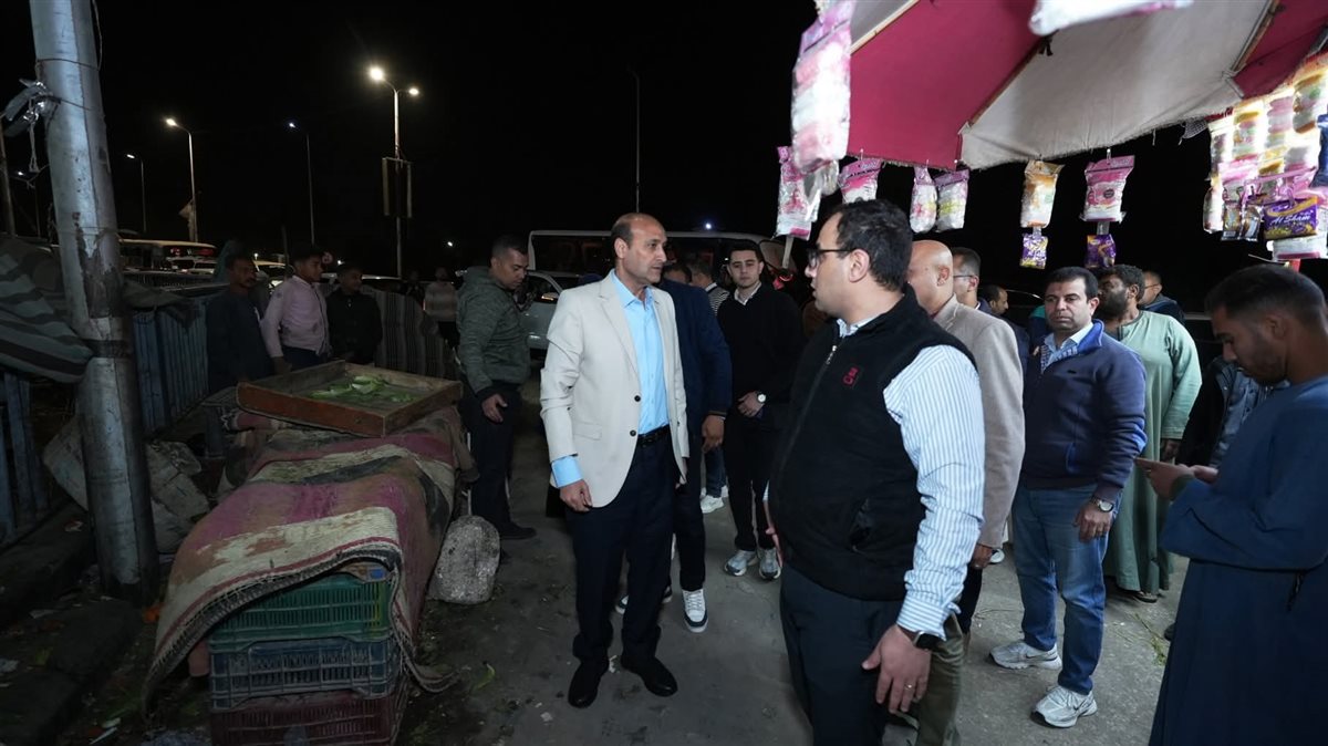 محافظ أسيوط يقود حملة موسعة لرفع الإشغالات والنظافة