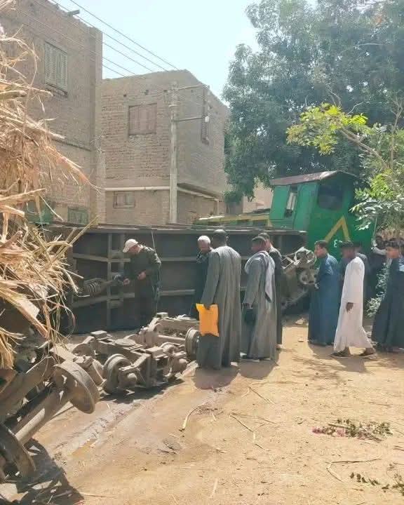 مشهد يحبس الأنفاس خروج قطار 
