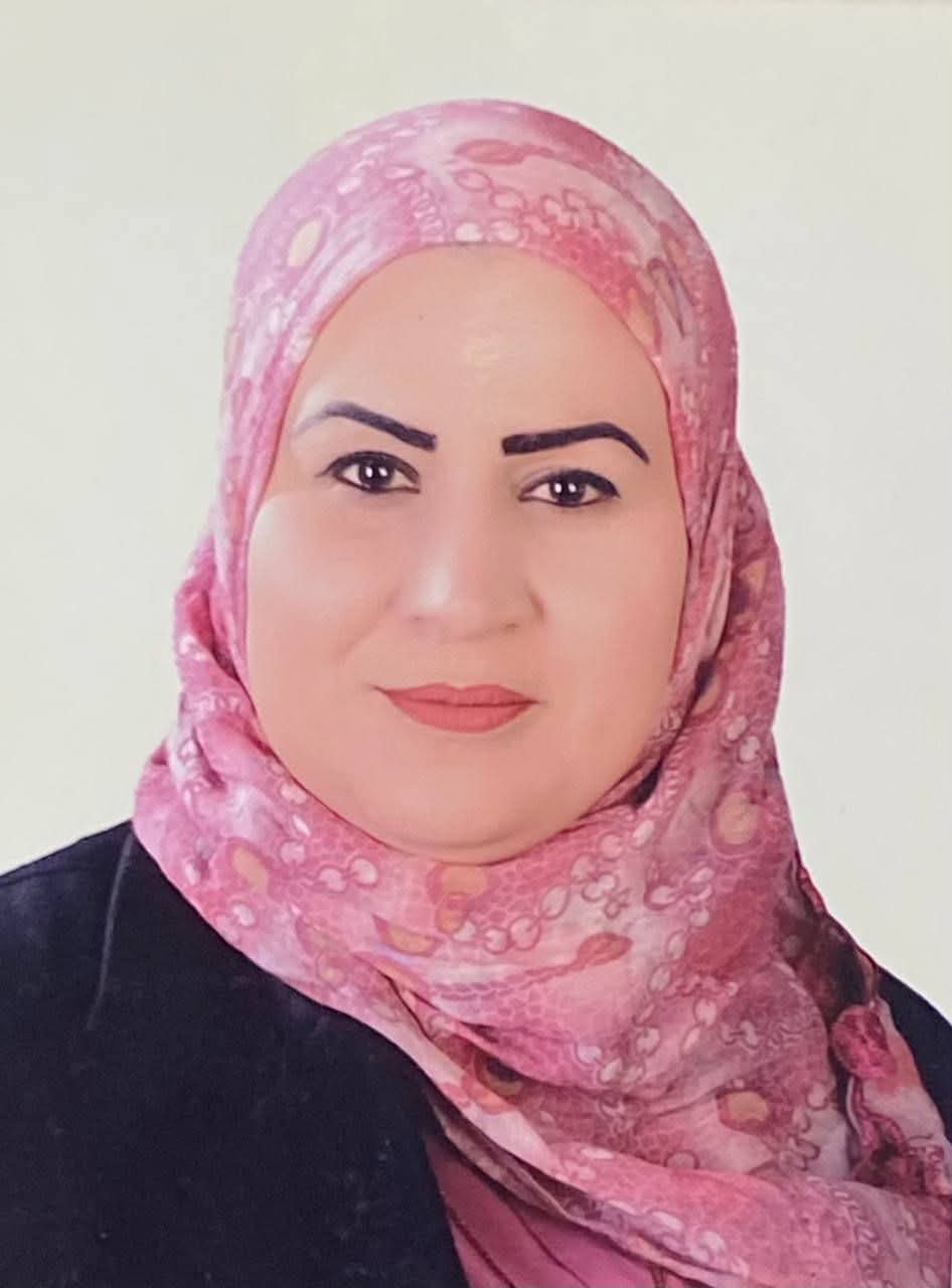 المهندسة عزة بدر رئيس قطاع كهرباء السويس