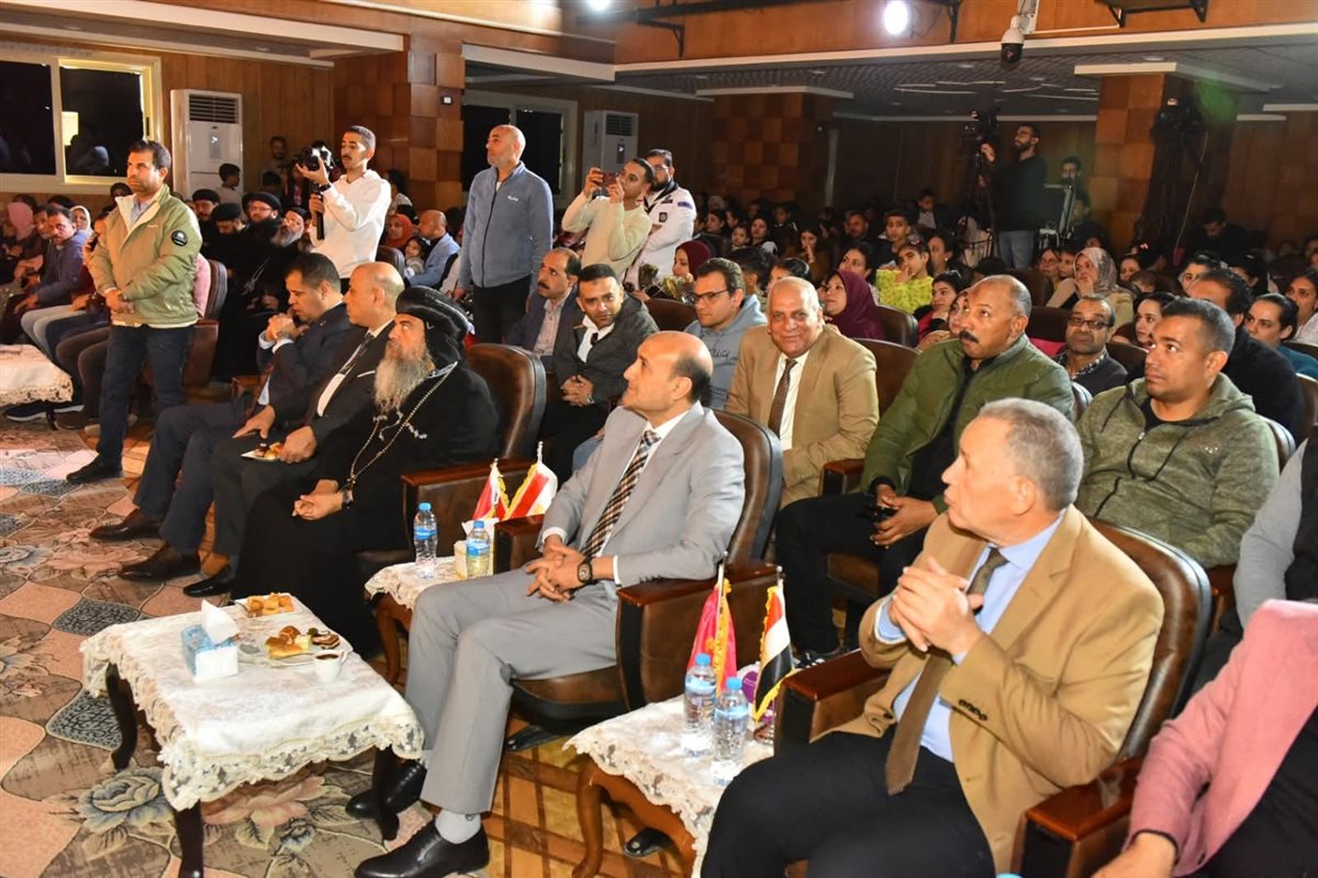 مدرسة سانت ماري بمنفلوط تنظم احتفالا بعيد الأم وتخرج الطلاب وختام الأنشطة الطلابية بأسيوط