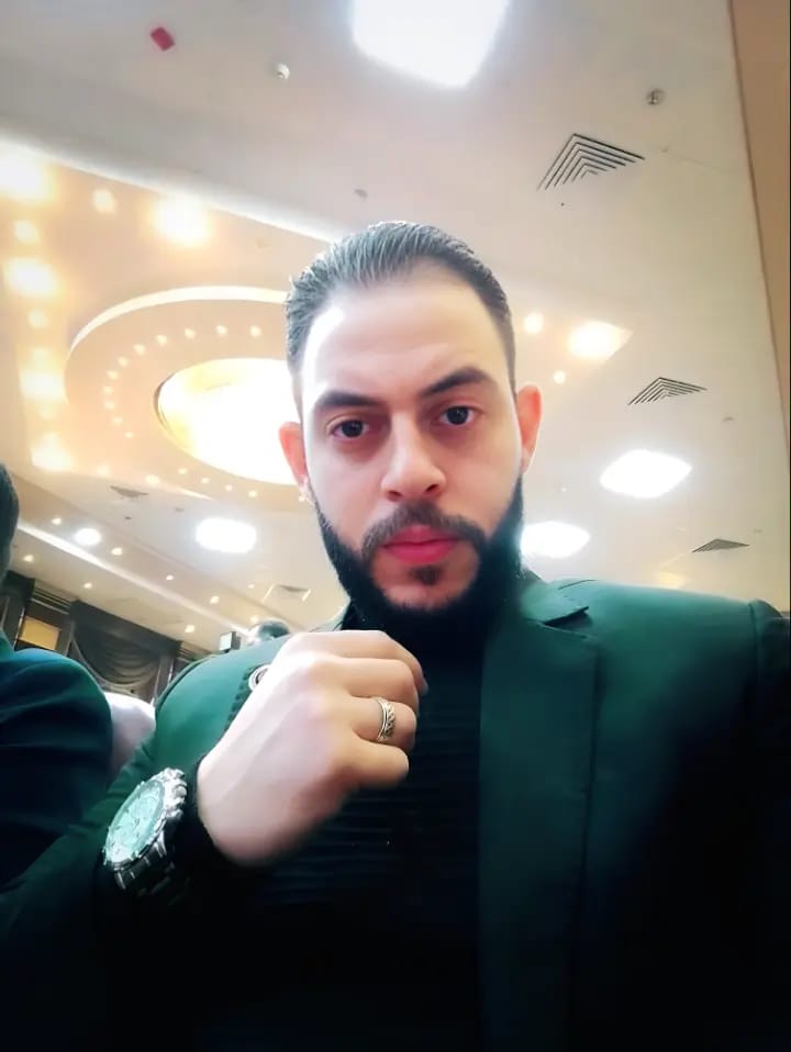 النادي الدبلوماسي العربي يمنح