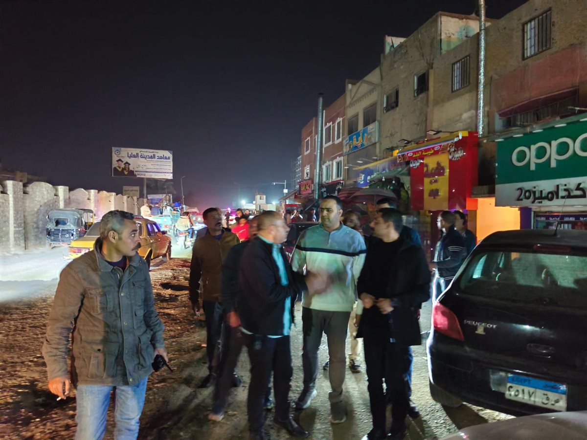 غلق وتشميع &nbsp;بأبو النمرس خلال حملة رقابية على الورش والمحال التجارية