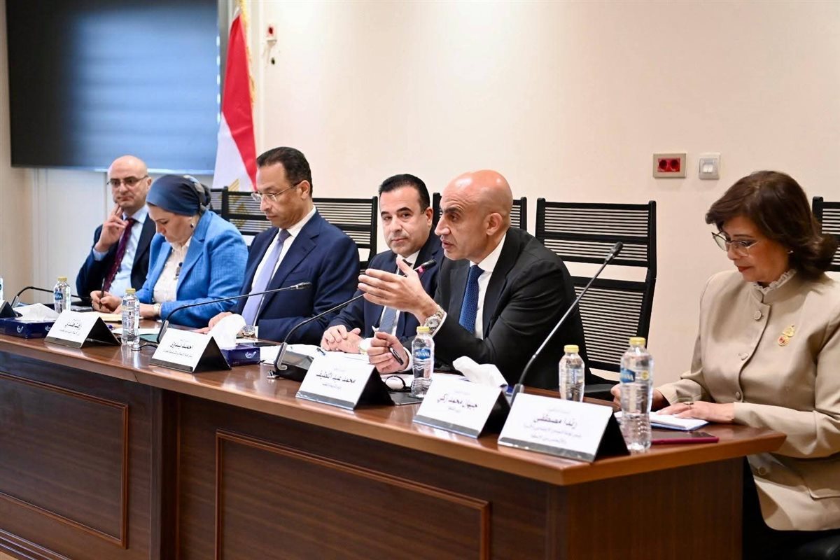 وزير التربية والتعليم يشارك في جلسة لجنة الاتصالات وتكنولوجيا المعلومات بمجلس النواب لمناقشة مشروع قانون لحماية الأطفال من مخاطر وسائل التواصل الاجتماعي والألعاب الإلكترونية الضارة