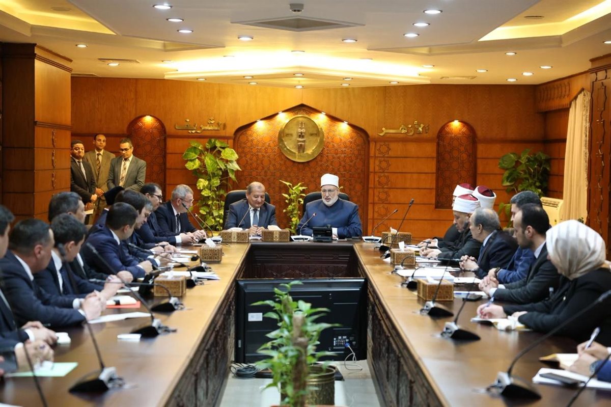 وكيل الأزهر يستقبل وفدًا أوزبكيًّا لبحث تعزيز التعاون العلمي والدعوي