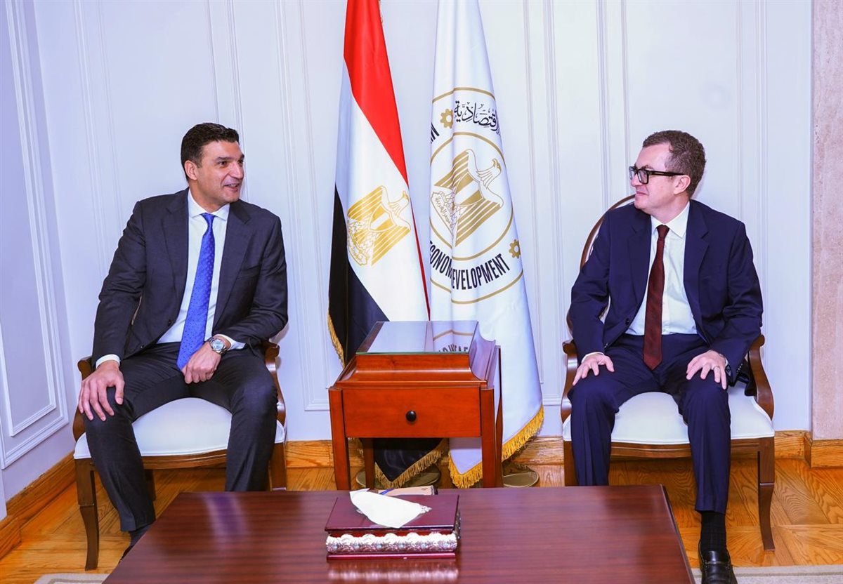 اجتماع مشترك بين وزيري التخطيط والصناعة لبحث آليات دعم الاستثمار الصناعي وتسريع ترفيق المناطق الصناعية وتعزيز التنمية الاقتصادية في مصر