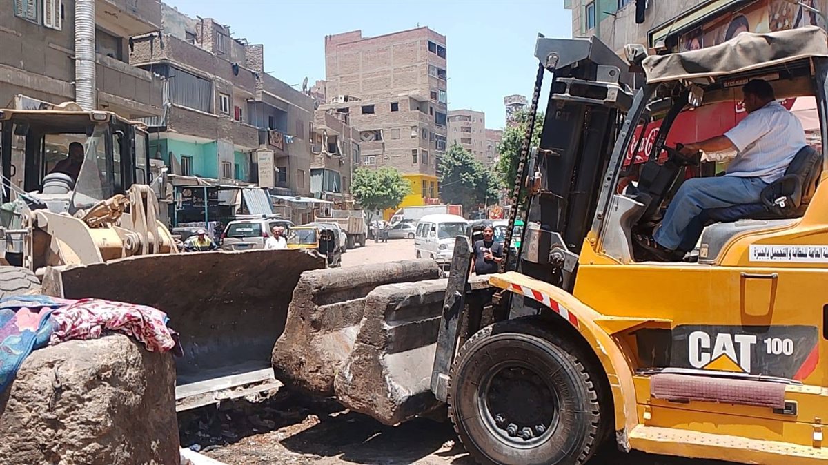 حملات من تجريد الأتربة وكنس الأرصفة والطرق