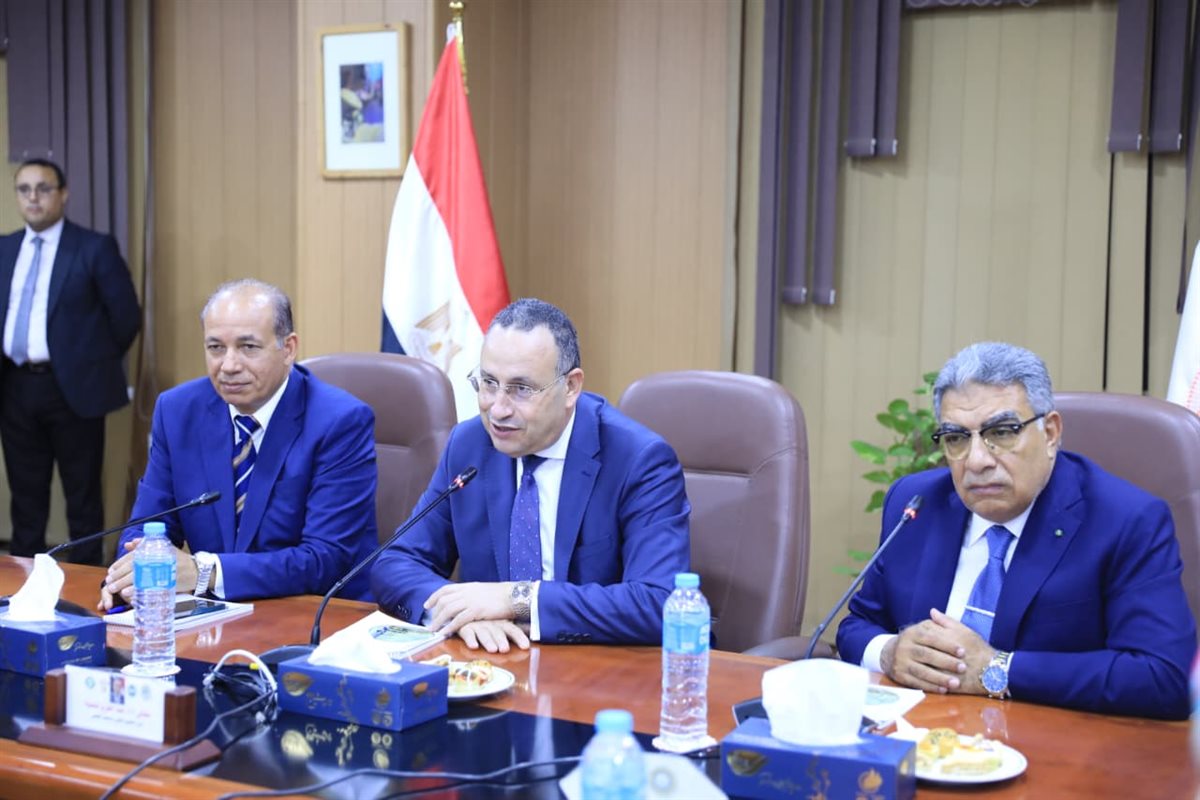 اجتماع مجلس جامعة المنصورة بحضور وزير التعليم العالي
