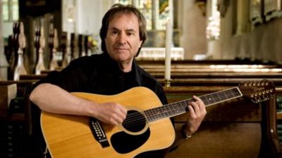 بدء بيع تذاكر حفلة النجم Chris de Burgh المقام على مسرح الصوت والضوء
