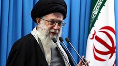 خامنئي ينصح «أحمدي نجاد» بعدم خوض الانتخابات الرئاسية
