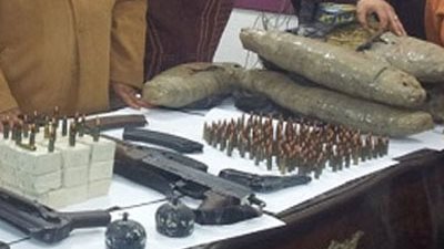حملة أمنية بقنا تضبط أسلحة نارية ومخدرات بحوزة شخصين