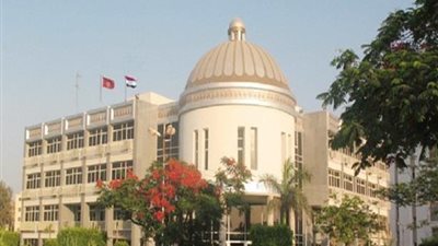 جامعة الفيوم تستضيف الفنان فتوح أحمد ومحمد جمعة