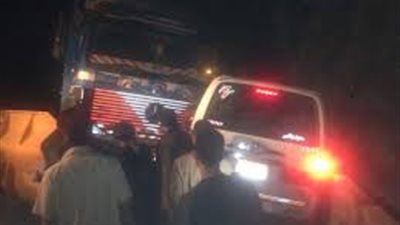 مصرع وإصابة 15 شخصًا فى حادث تصادم بأسيوط