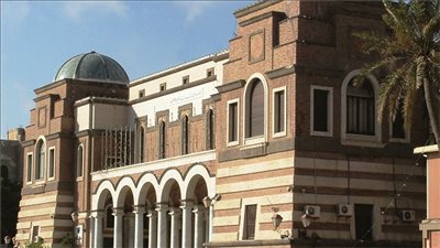 مصرف ليبيا المركزي: وصول 700 مليون دينار ليبي إلى مطار الأبرق