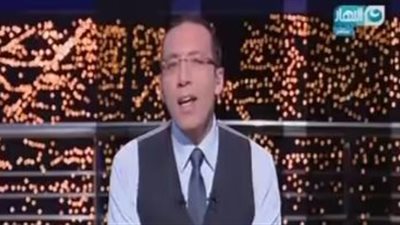 خالد صلاح يستنكر إعلان ترشح عنان للرئاسة