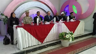 صور| بدء احتفال محافظة بني سويف لتكريم 12 أم مثالية برعاية السيسي